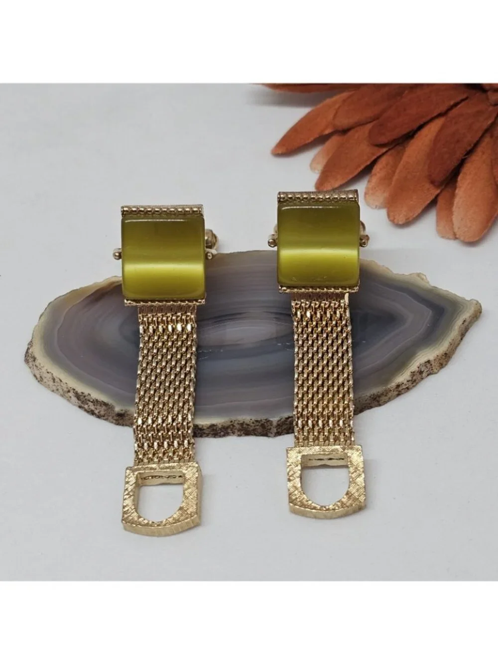 Swank Gold Tone Mesh Wrap Bullet Back Cufflinks Vintage Green Thermoset Plastic